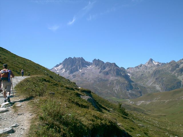 CHAINE-ARGENTIERES-SMALL.JPG