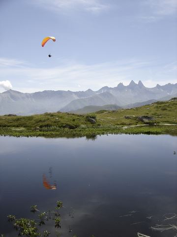 PARAPENTE-ETE-SMALL.JPG